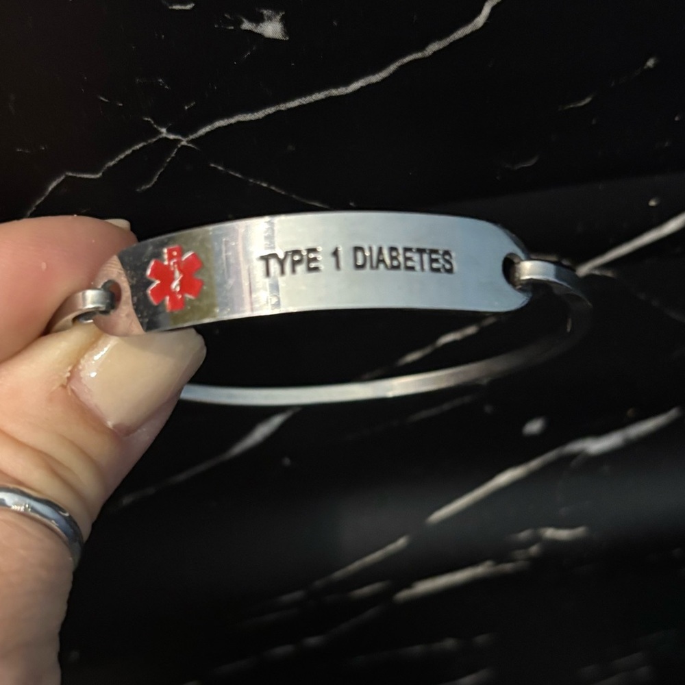 Silver tone Medical Alert Bracelet hook closure preowned